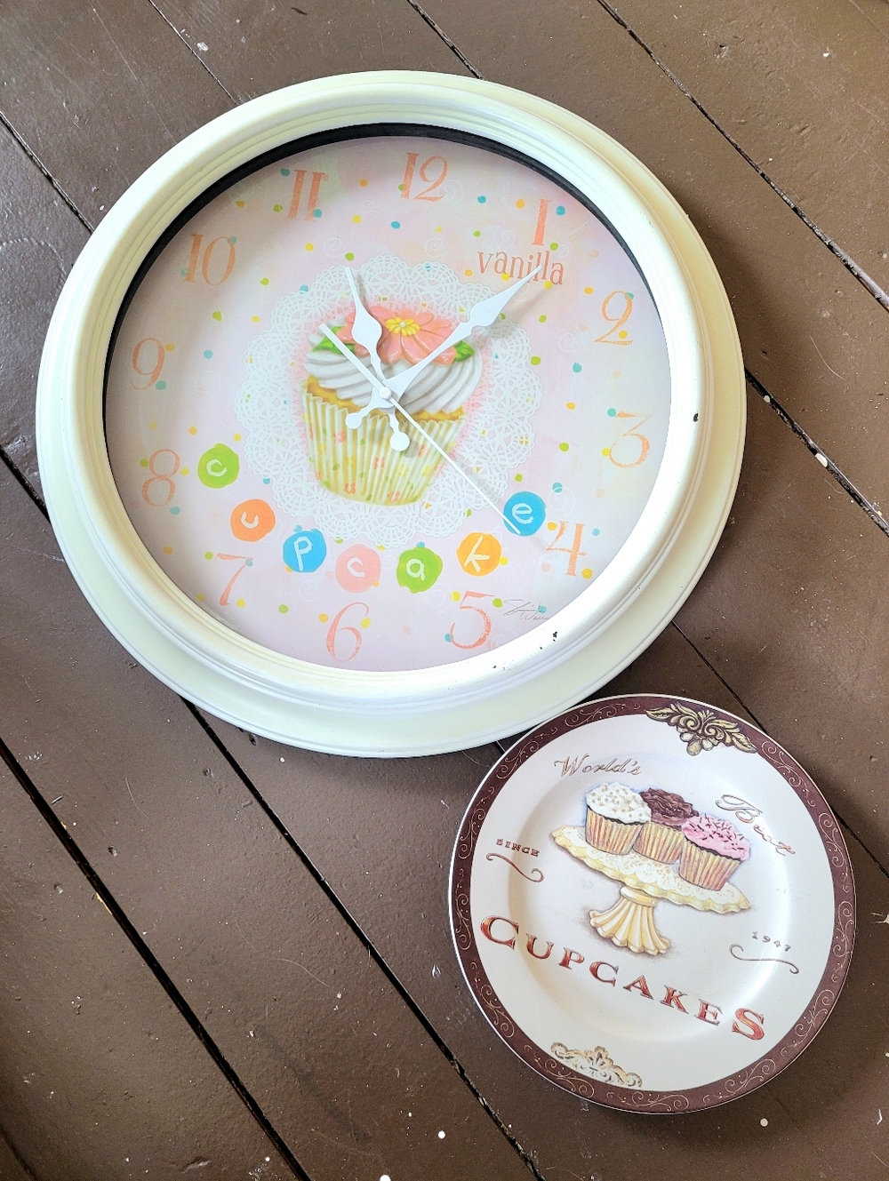 Cupcake Themed Kitchen Decor Clock And Decorative Plate Kitschy Bakery Aesthetic
